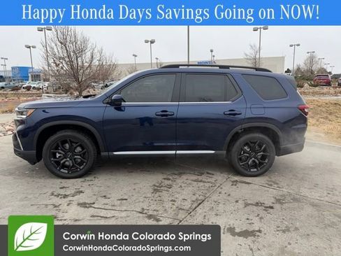 New 2025 Honda Pilot Touring image 5