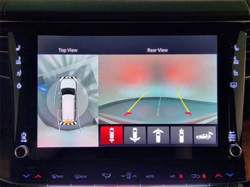 Used 2024 Jeep Grand Wagoneer Series III image 18