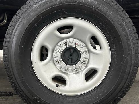Used 2022 Chevrolet Express 3500 LS RWD image 19