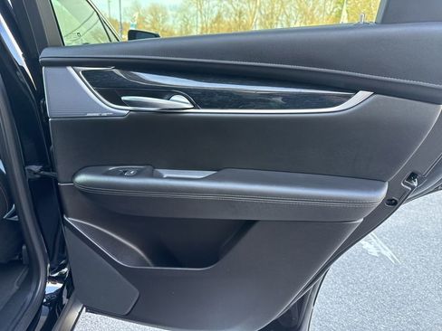 Used 2025 Cadillac XT5 Premium Luxury image 29