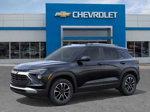 New 2026 Chevrolet TrailBlazer LT w/ LT Cold Weather Package AWD/4WD image 2