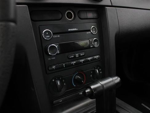 Used 2008 Ford Mustang Deluxe image 16