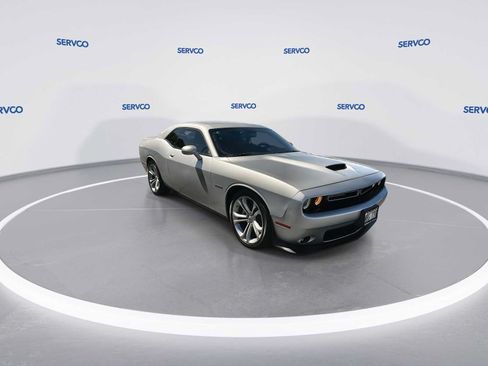 Used 2022 Dodge Challenger R/T RWD image 2