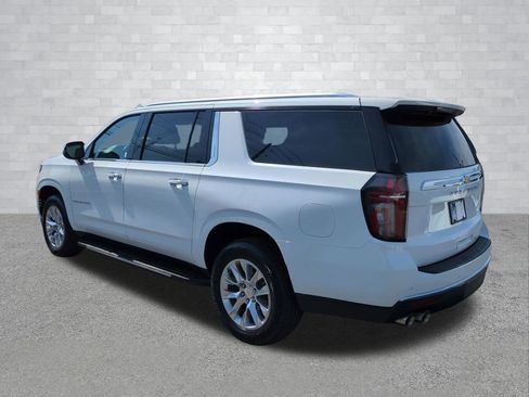 Used 2024 Chevrolet Suburban Premier RWD image 7
