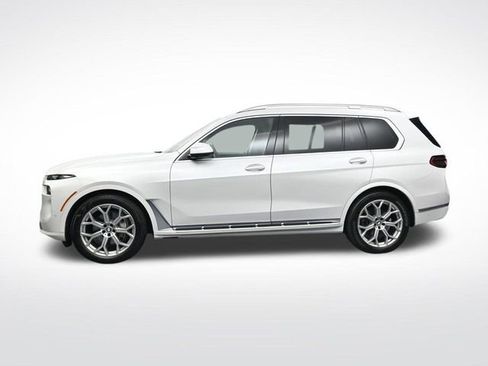 Used 2024 BMW X7 xDrive40i image 9