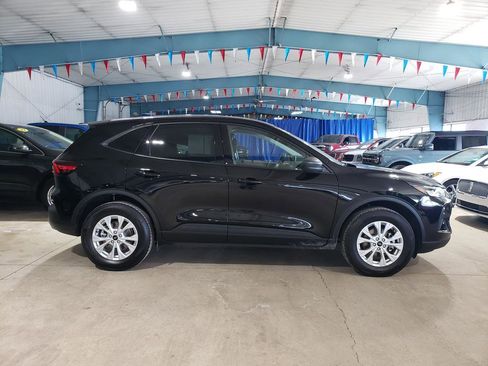 Used 2025 Ford Escape Active image 2