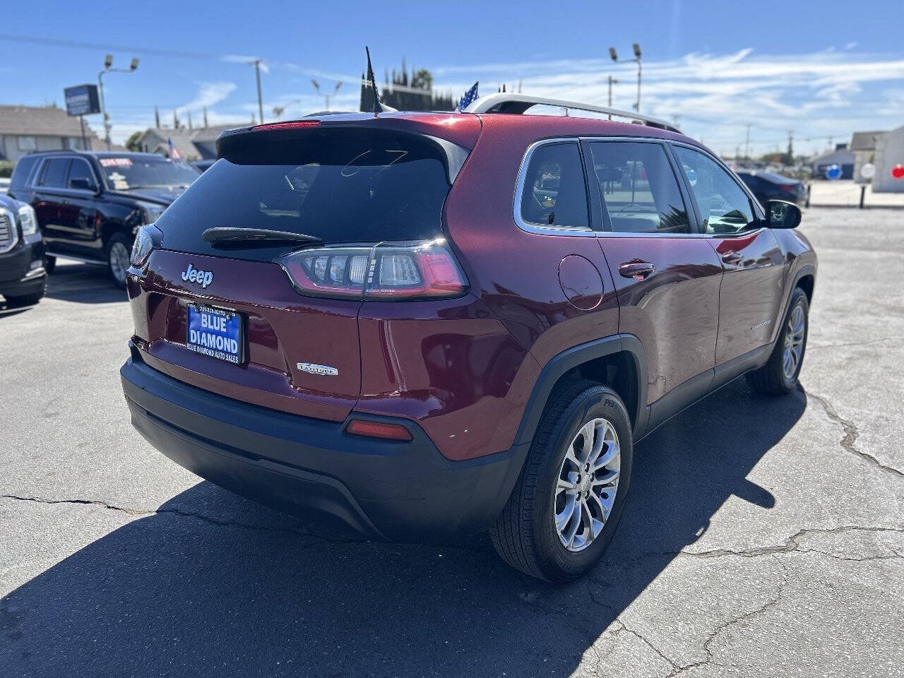 Used 2019 Jeep Cherokee Latitude Plus w/ Comfort/Convenience Group AWD/4WD image 6