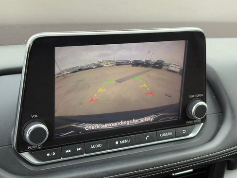 Certified 2023 Nissan Rogue SV image 26