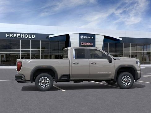 New 2026 GMC Sierra 2500 SLE w/ SLE Value Package; AWD/4WD image 5