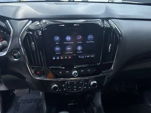Used 2023 Chevrolet Traverse RS AWD/4WD image 24