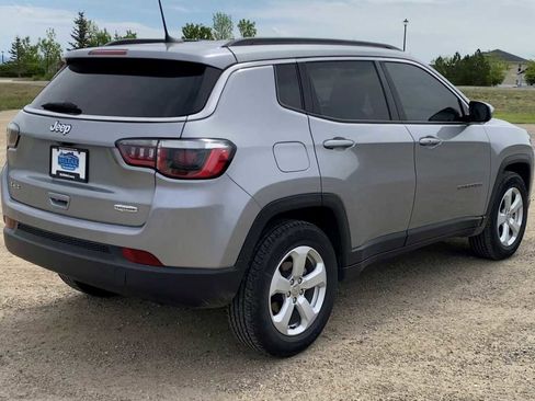 Used 2019 Jeep Compass Latitude AWD/4WD image 8