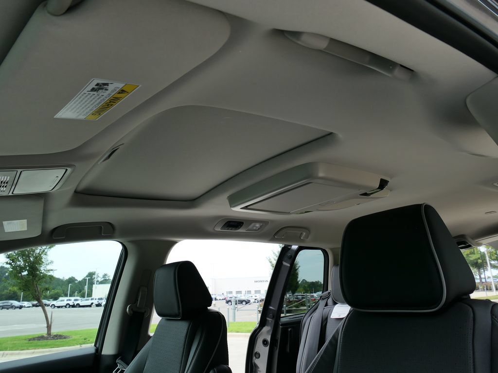 New 2026 Honda Odyssey Elite image 31