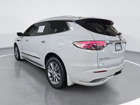 Certified 2022 Buick Enclave Avenir w/ Avenir Technology Package image 6
