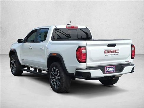 Used 2024 GMC Canyon AT4 w/ AT4 Premium Package AWD/4WD image 7