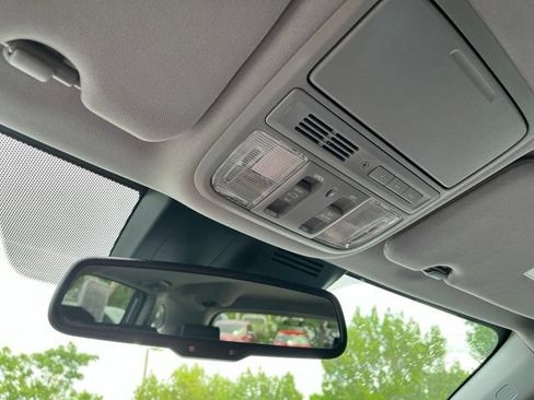 Used 2022 Honda CR-V Touring image 13