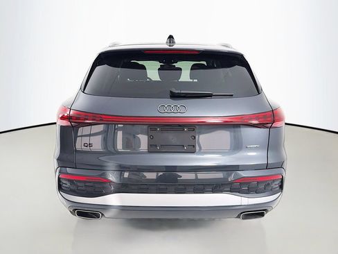 Used 2025 Audi Q5 Premium Plus w/ Premium Plus AWD/4WD image 6