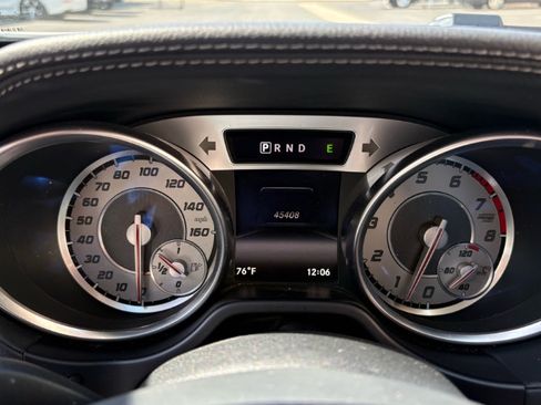 Used 2016 Mercedes-Benz SL 550 w/ Driver Assistance Package image 11