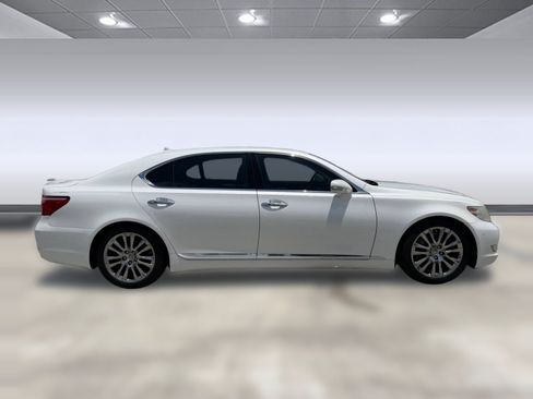 Used 2011 Lexus LS 460 L w/ Luxury Pkg RWD image 8
