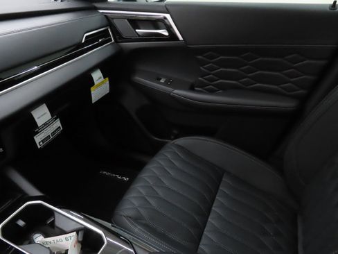 New 2026 Mitsubishi Outlander SEL FWD image 19