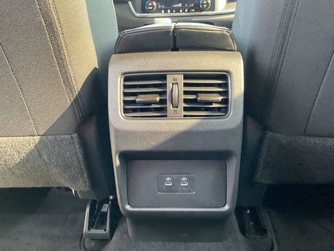 Used 2025 Nissan Rogue SV FWD image 10