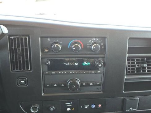 Used 2024 GMC Savana 2500 w/ Driver Convenience Package image 19