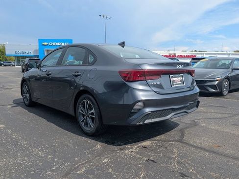 Used 2024 Kia Forte LXS FWD image 5