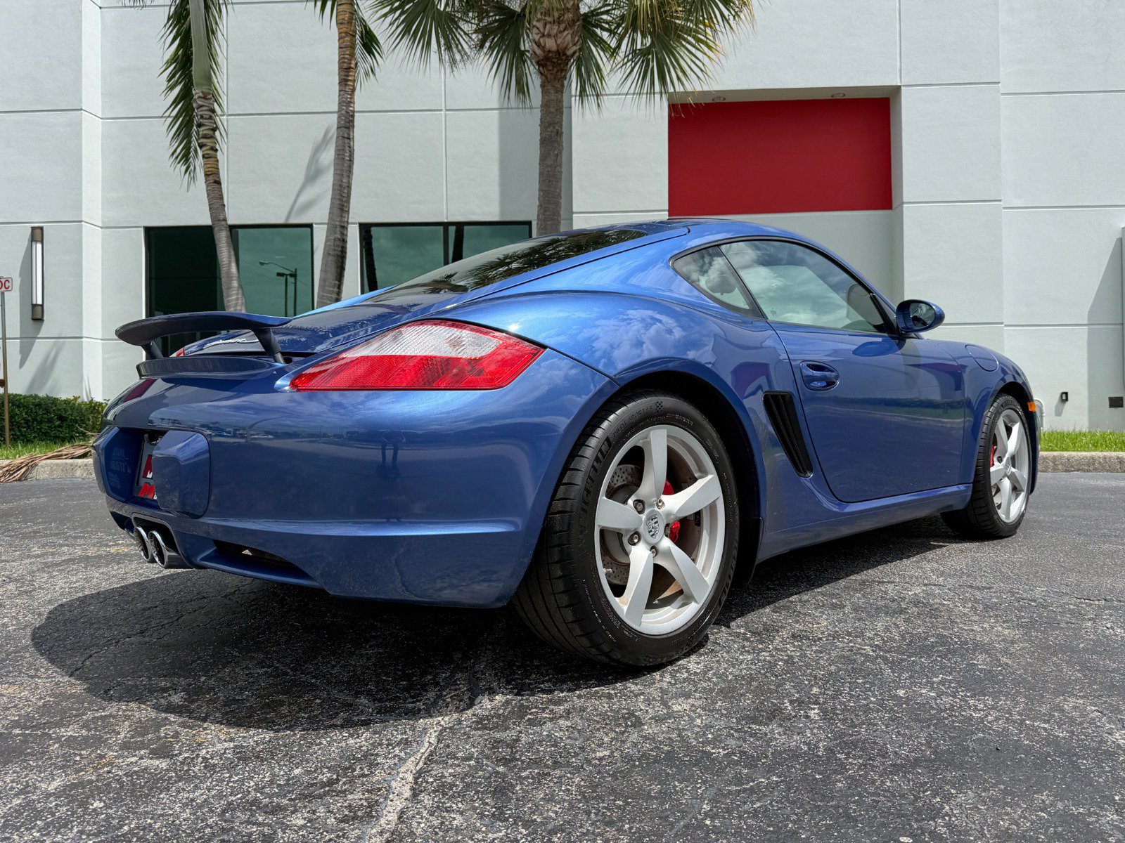 Used 2007 Porsche Cayman S RWD image 2
