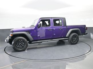 New 2026 Jeep Gladiator Sport video 2