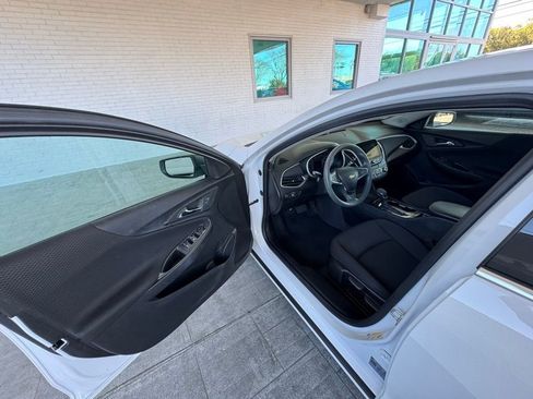 Used 2023 Chevrolet Malibu LS FWD image 10