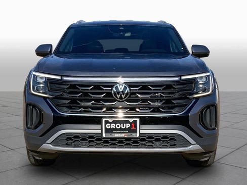 Used 2024 Volkswagen Atlas Cross Sport SE AWD/4WD image 4
