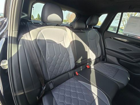 New 2026 Volkswagen Tiguan SEL R-Line AWD/4WD image 16