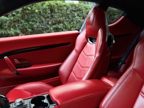 Used 2018 Maserati GranTurismo Sport image 17