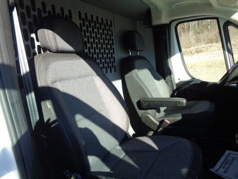 Used 2023 RAM ProMaster 2500 w/ Driver Convenience Group image 22