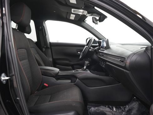 Used 2025 Honda HR-V Sport image 11