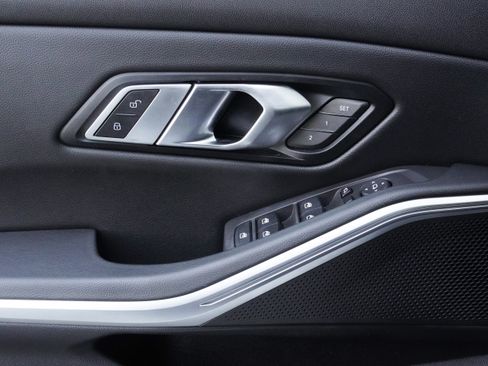 Used 2023 BMW 330i Sedan w/ Premium Package RWD image 16