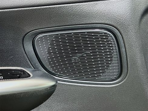 New 2025 Mercedes-Benz GLC 300 4MATIC image 19