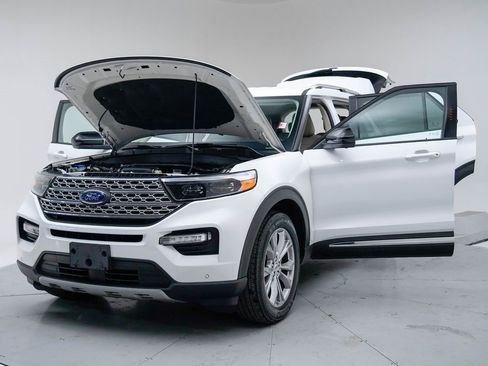 Used 2023 Ford Explorer Limited image 17