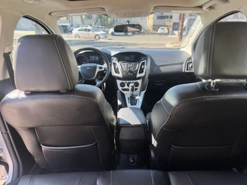 Used 2014 Ford Focus SE w/ Equipment Group 201A FWD image 14