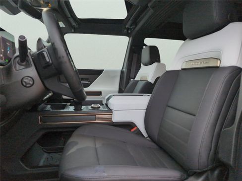 New 2025 GMC Hummer EV 2X image 9