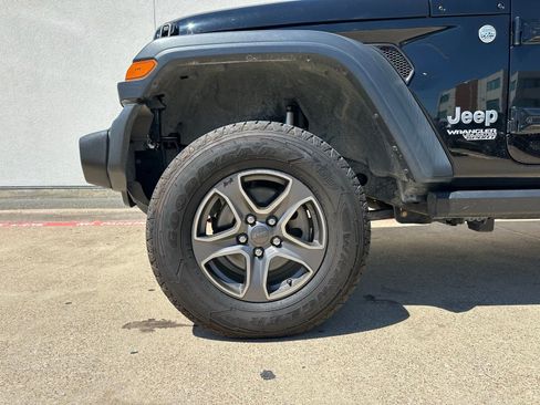 Used 2018 Jeep Wrangler Unlimited Sport S image 6
