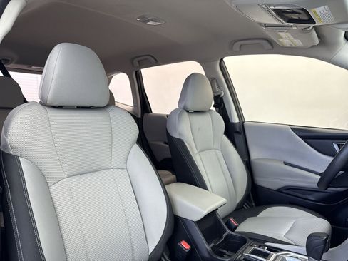 Used 2021 Subaru Forester image 33