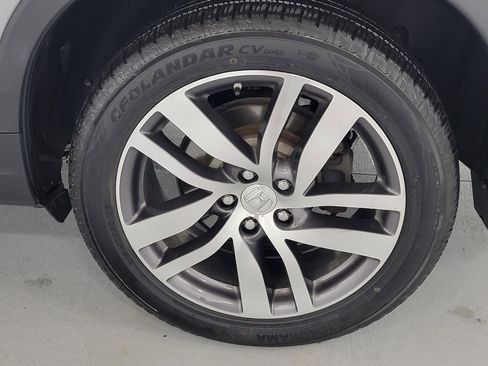 Used 2016 Honda Pilot Touring image 11