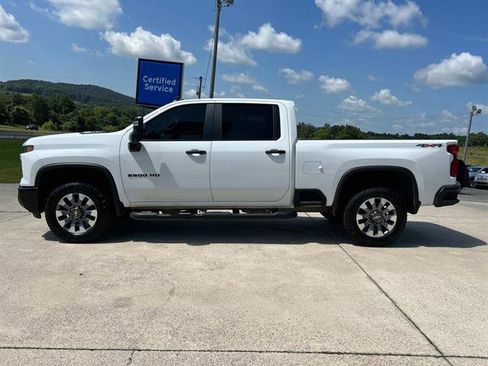 Certified 2024 Chevrolet Silverado 2500 Custom w/ Custom Value Package image 7