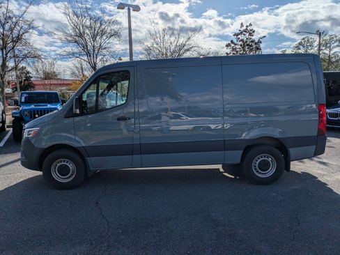 Used 2025 Mercedes-Benz Sprinter 2500 image 8