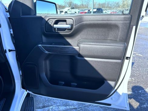 Certified 2021 Chevrolet Silverado 1500 LTZ image 16