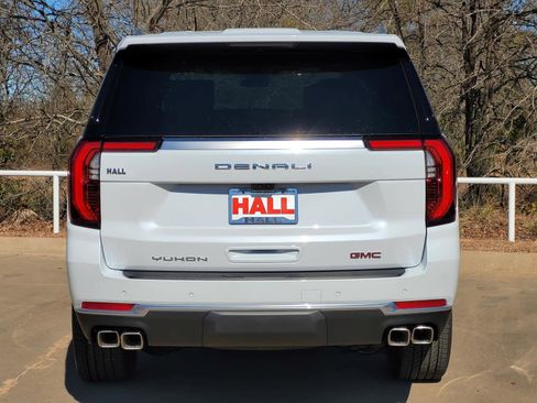New 2026 GMC Yukon XL Denali w/ Denali Reserve Package image 4