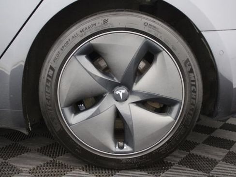 Used 2018 Tesla Model 3 Long Range AWD/4WD image 10