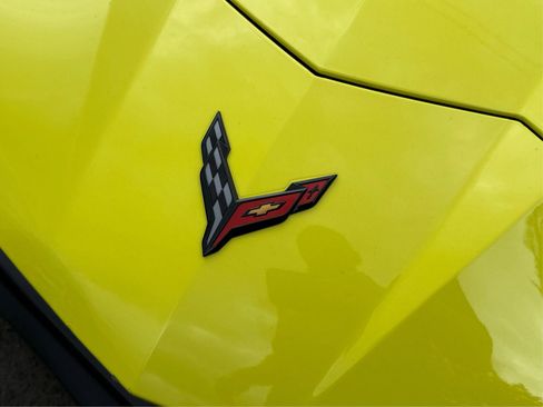 Used 2021 Chevrolet Corvette Stingray Preferred Conv w/ Z51 Performance Package RWD image 26