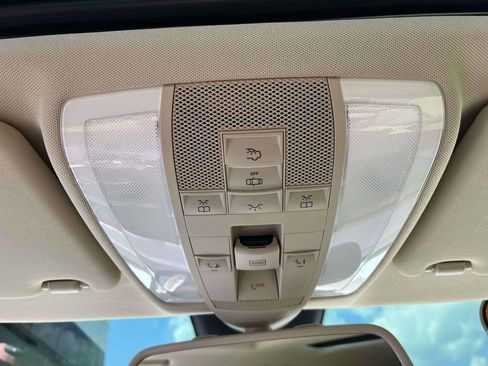 Used 2014 Mercedes-Benz GLK 250 BlueTEC 4MATIC image 32