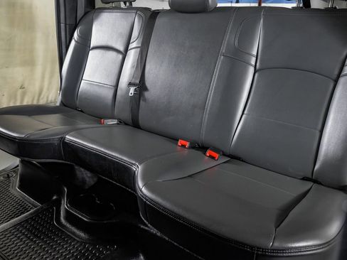 Used 2022 RAM 2500 Tradesman w/ Chrome Appearance Group image 31